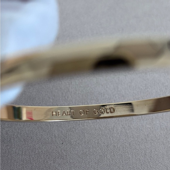 Kate Spade Heart of Gold Idiom Classic Minimalist Gold Bangle Bracelet - Picture 3 of 9